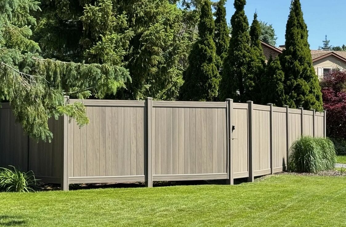 Commercial fencing solutions for businesses and facilities